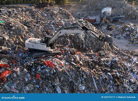 demolition landfill.